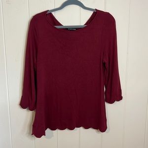 41 Hawthorn Scalloped Top
